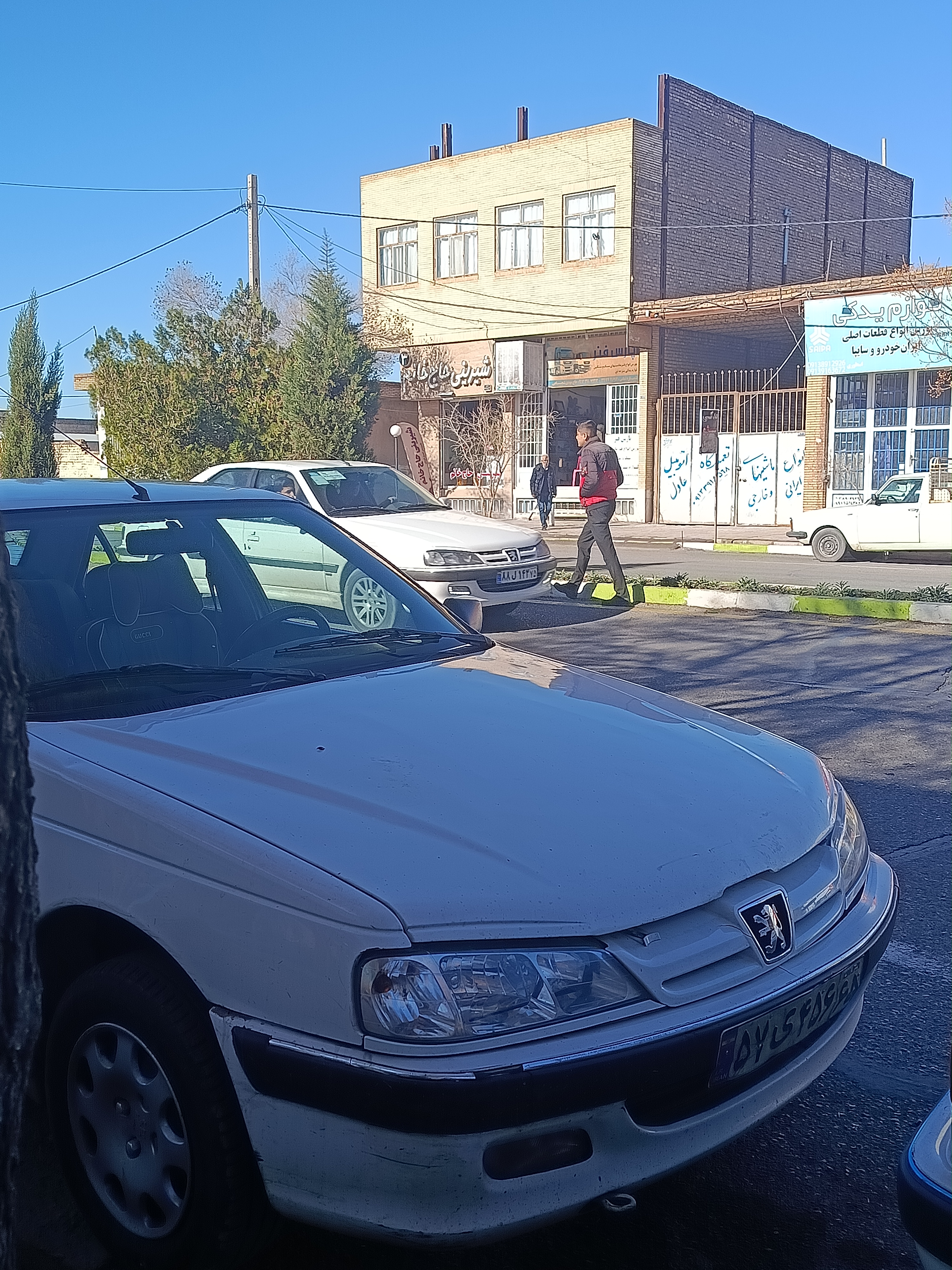 پارس سال سفید مدل 90 کم کارکرد 